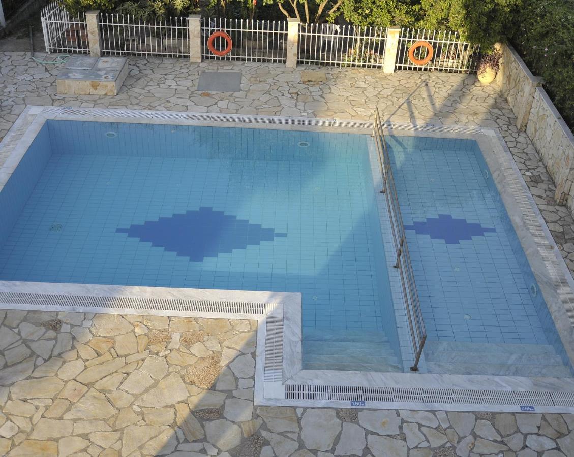 Spiros Athinaios Apartment'S Dassia (Corfu) Exterior photo